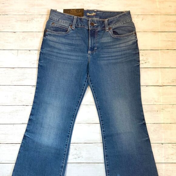 Wrangler Retro Women's Mid-Rise Denim Flare Leg Jeans Pants Size 9 X 32 - Picture 3 of 8